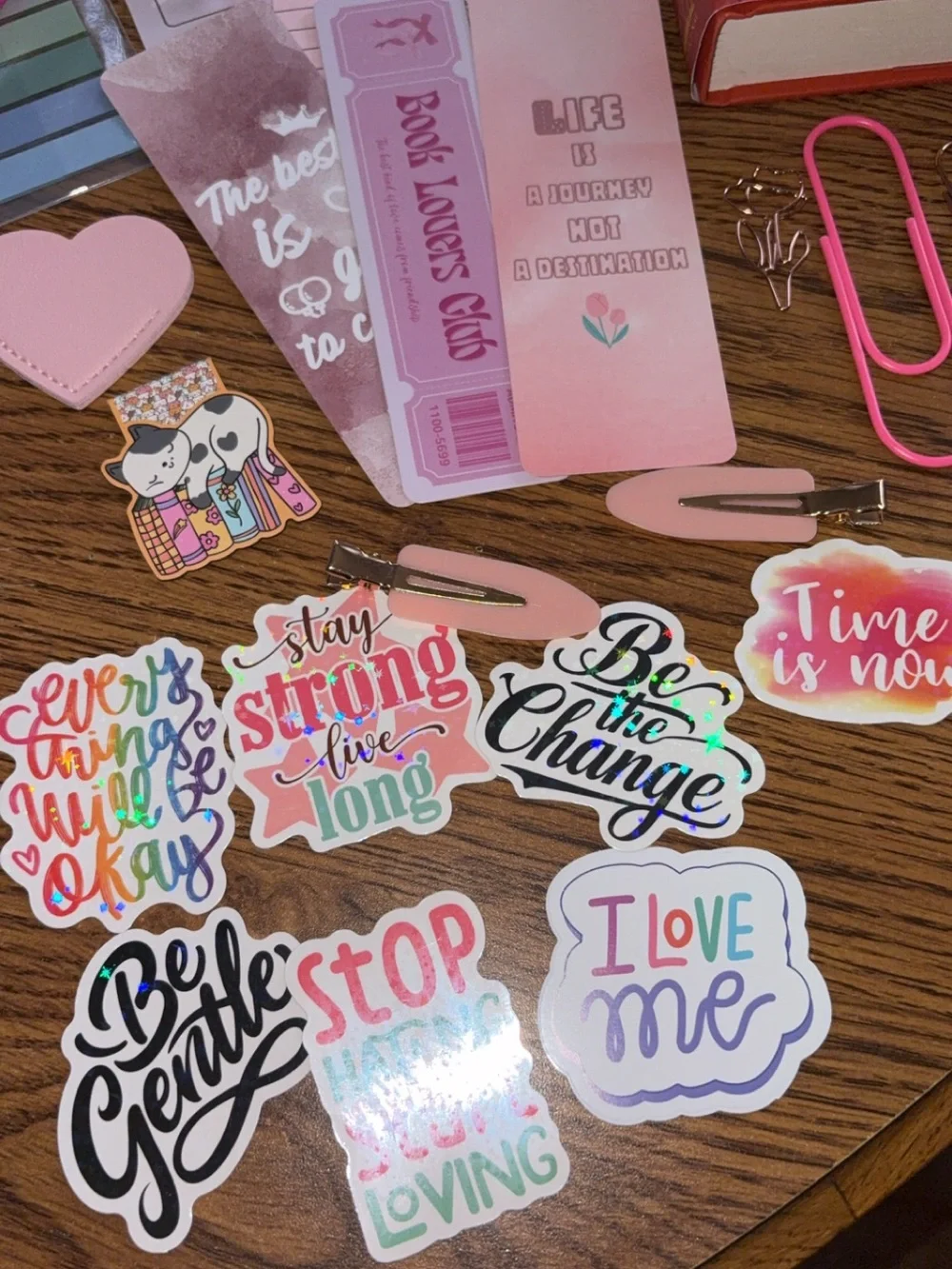 Blind date with a book young romance, novel, bundle, accessories, pens, bookmark